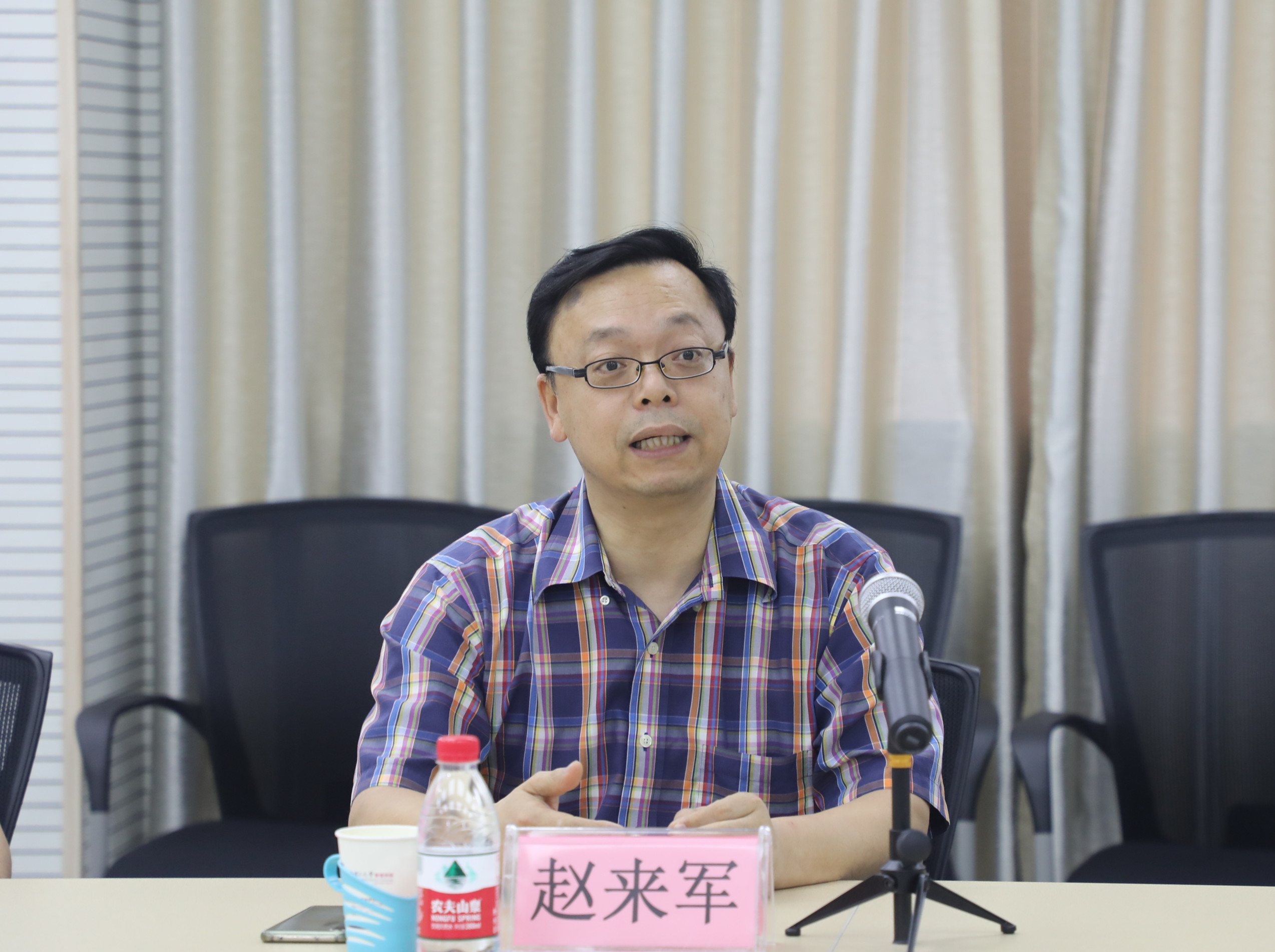 管理学院召开品牌推广专题研讨会